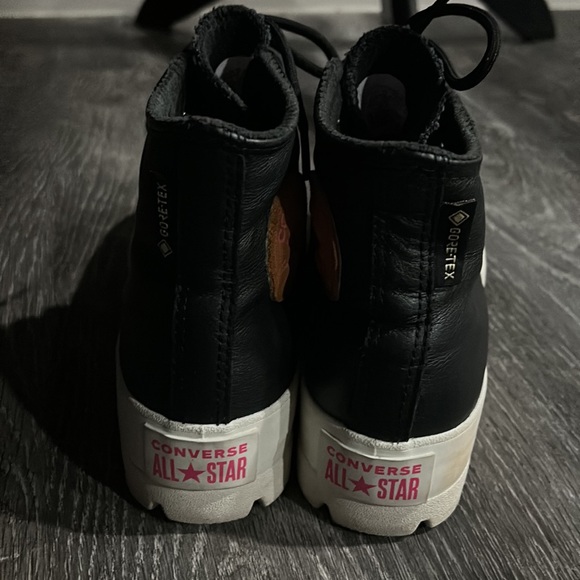 SPECIAL EDITION BLACK LEATHER CONVERSE SHOES. Size 6 1/2. - Picture 7 of 11